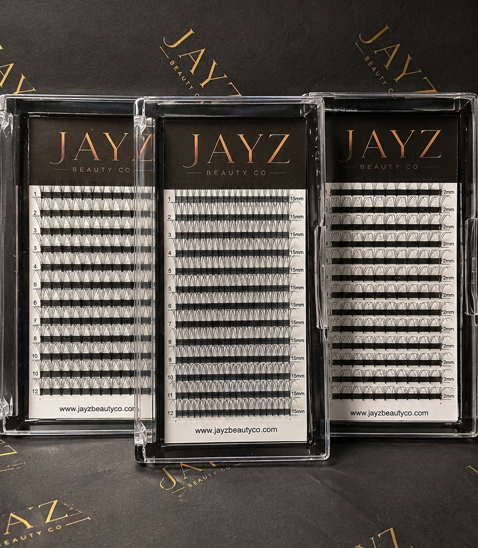 5D Short Stem Premade Lashes